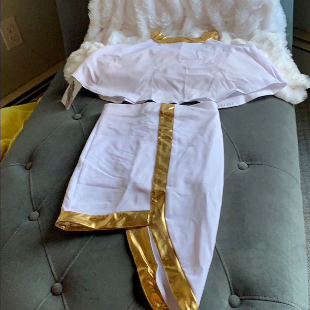 Two peace skirt white and gold